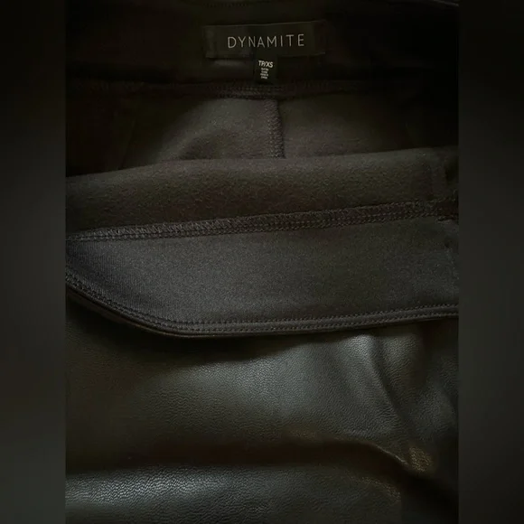 Dynamite Faux leather skirt - Picture 4 of 5